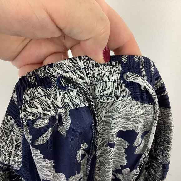 J.Crew Collection Pull-On Cropped Pant in Ratti Seashell Print - Picture 7 of 7